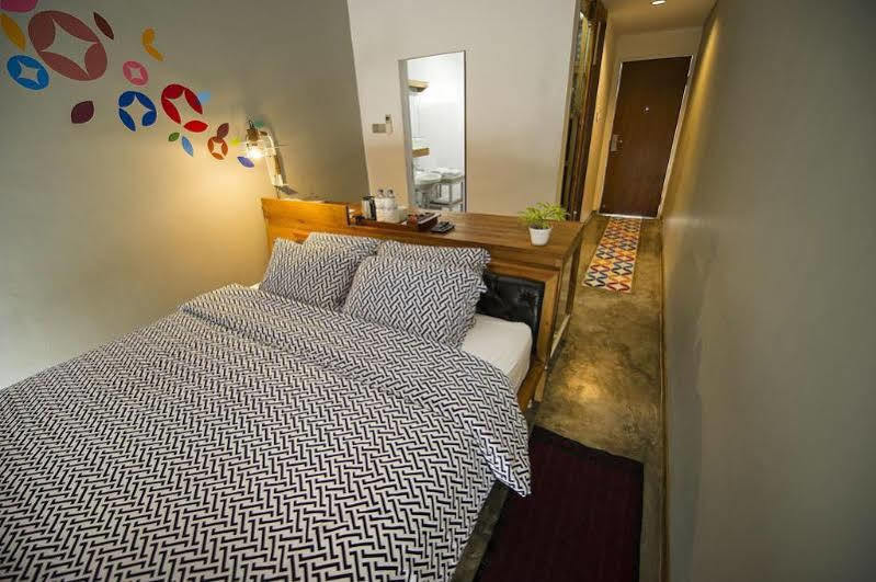 Lokal Hotel & Restaurant Kejayan Экстерьер фото